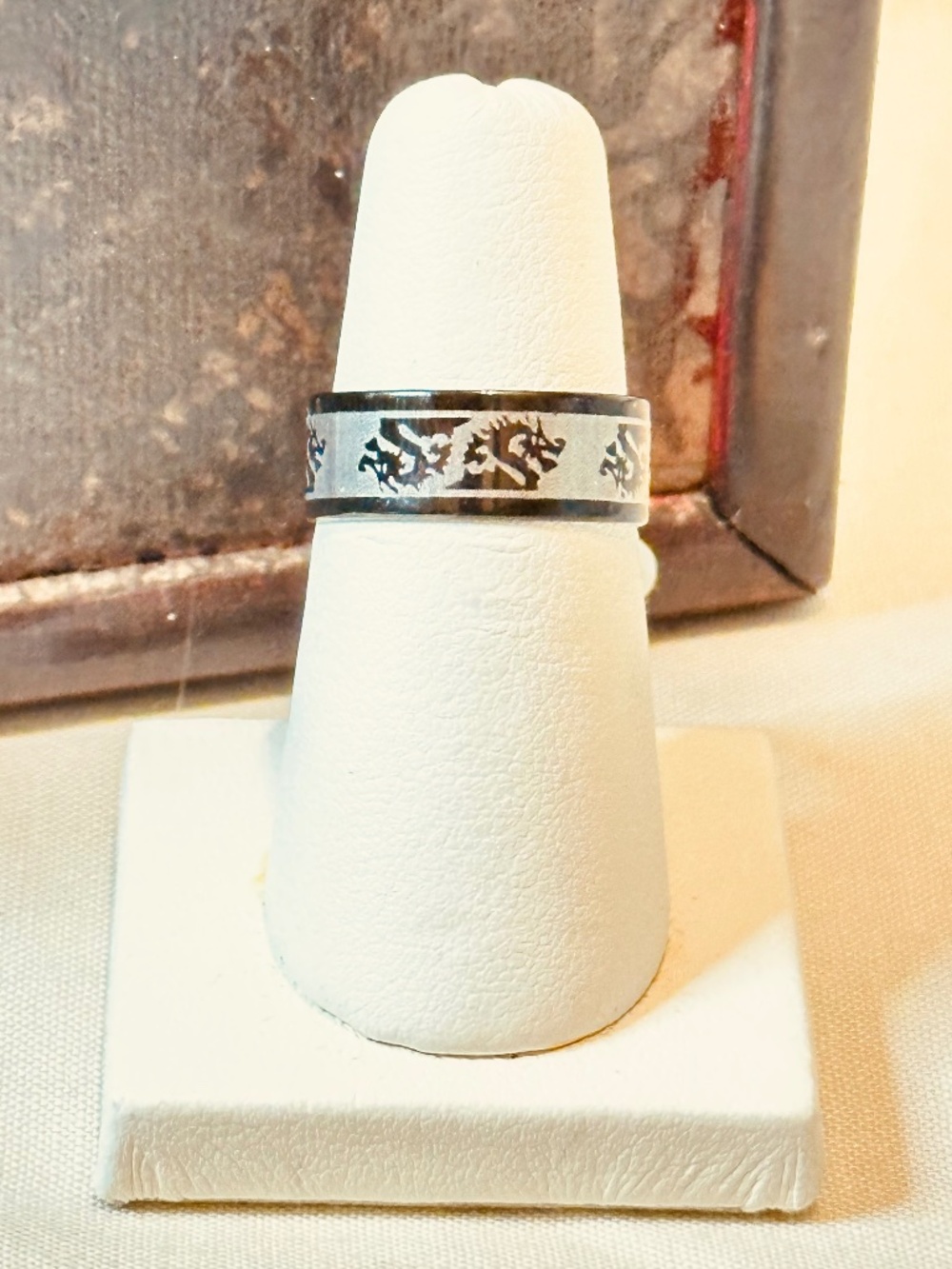 Dragon Stainless Steel Ring Black Silver Tone Band Size 7 NWT Men Unisex Women